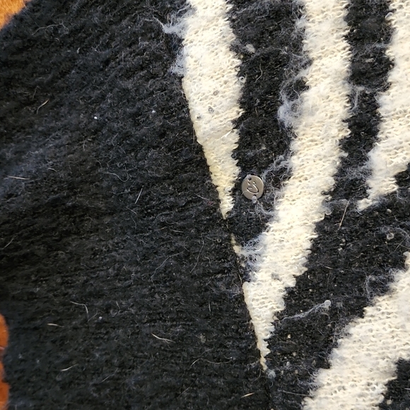 Zebra sweater- super soft & oversized - Picture 9 of 12